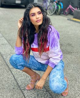 Kristal Silva feet photo thumbnail