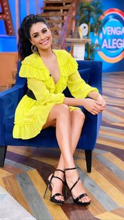 Kristal Silva feet photo thumbnail