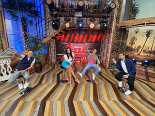 Kristal Silva feet photo thumbnail