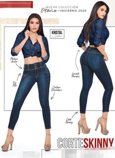 Kristal Silva feet photo thumbnail