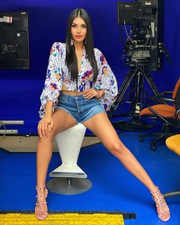 Kristal Silva feet photo thumbnail