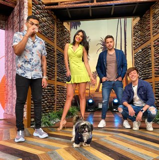 Kristal Silva feet photo thumbnail