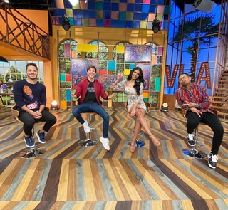 Kristal Silva feet photo thumbnail