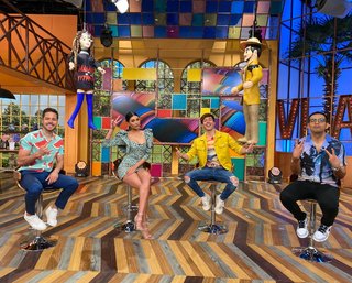 Kristal Silva feet photo thumbnail