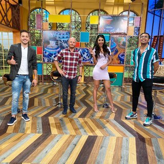 Kristal Silva feet photo thumbnail