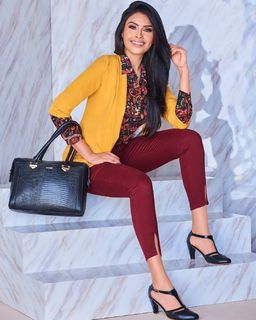 Kristal Silva feet photo thumbnail