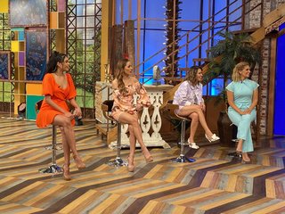 Kristal Silva feet photo thumbnail