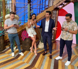 Kristal Silva feet photo thumbnail