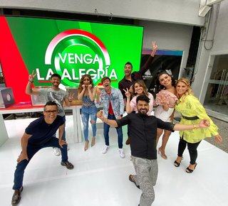 Kristal Silva feet photo thumbnail