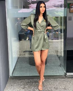 Kristal Silva feet photo thumbnail