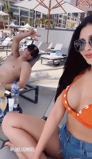 Kristal Silva feet photo thumbnail