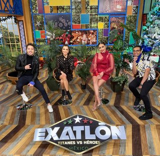 Kristal Silva feet photo thumbnail