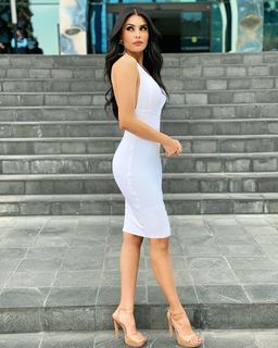 Kristal Silva feet photo thumbnail