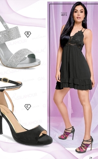 Kristal Silva feet photo thumbnail