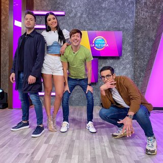 Kristal Silva feet photo thumbnail