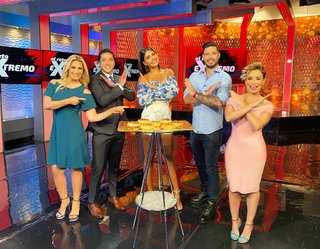 Kristal Silva feet photo thumbnail