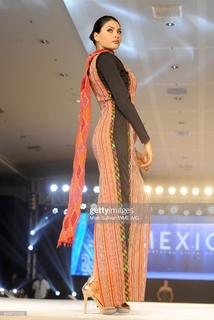 Kristal Silva feet photo thumbnail