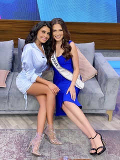 Kristal Silva feet photo thumbnail