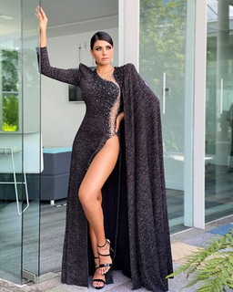 Kristal Silva feet photo thumbnail