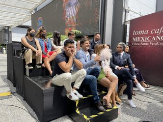 Kristal Silva feet photo thumbnail