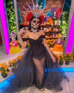 Kristal Silva feet photo thumbnail