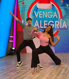 Kristal Silva feet photo thumbnail