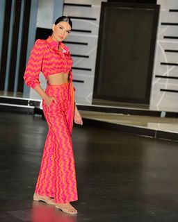 Kristal Silva feet photo thumbnail