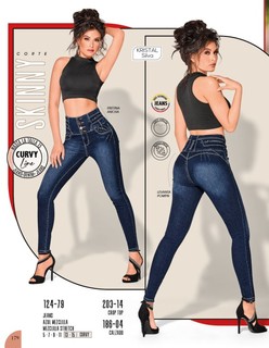 Kristal Silva feet photo thumbnail