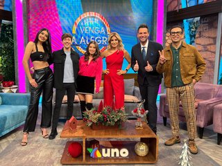 Kristal Silva feet photo thumbnail