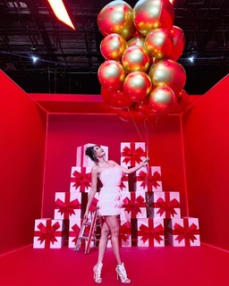 Kristal Silva feet photo thumbnail