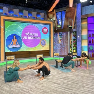 Kristal Silva feet photo thumbnail