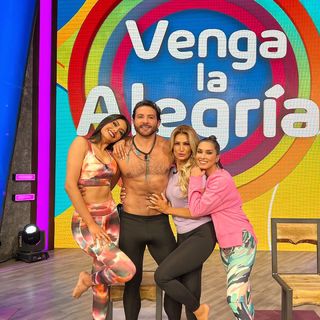 Kristal Silva feet photo thumbnail