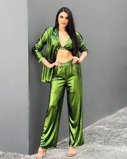 Kristal Silva feet photo thumbnail