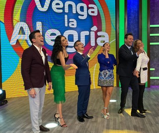 Kristal Silva feet photo thumbnail