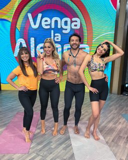 Kristal Silva feet photo thumbnail