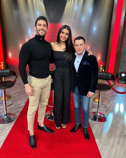 Kristal Silva feet photo thumbnail