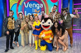 Kristal Silva feet photo thumbnail