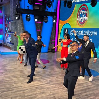 Kristal Silva feet photo thumbnail