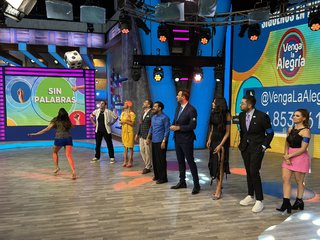 Kristal Silva feet photo thumbnail