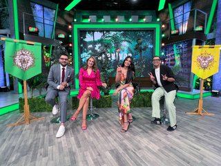 Kristal Silva feet photo thumbnail