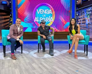 Kristal Silva feet photo thumbnail