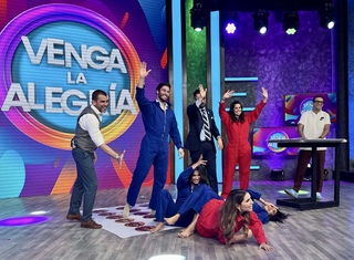 Kristal Silva feet photo thumbnail