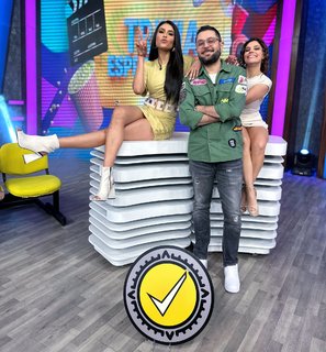 Kristal Silva feet photo thumbnail