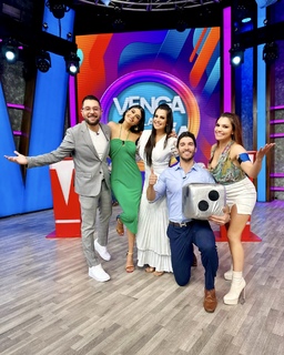 Kristal Silva feet photo thumbnail