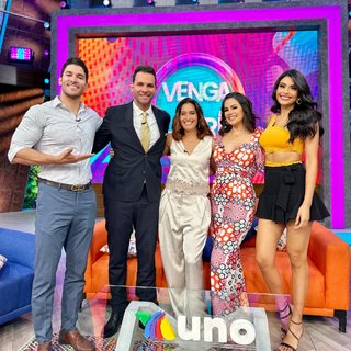 Kristal Silva feet photo thumbnail