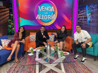 Kristal Silva feet photo thumbnail