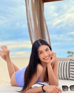 Kristal Silva feet photo thumbnail