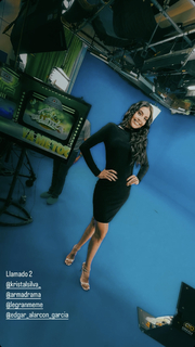 Kristal Silva feet photo thumbnail