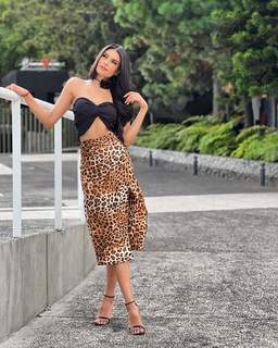 Kristal Silva feet photo thumbnail