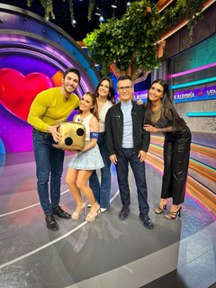 Kristal Silva feet photo thumbnail